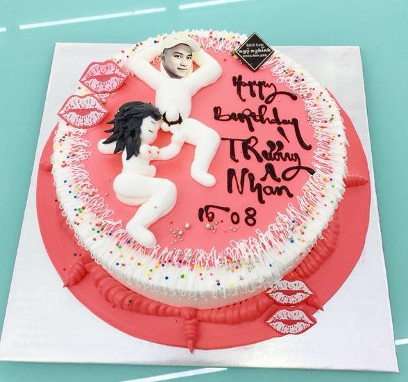 Hình bánh sinh nhật bựa troll