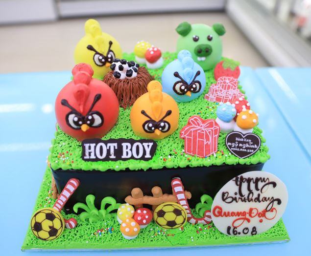 Hình ảnh bánh sinh nhật hoạt hinh dễ thương cho bé trai